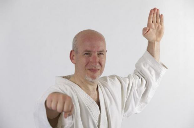 Egal in welchem Alter man ist, Karate lässt sich gut ausführen.